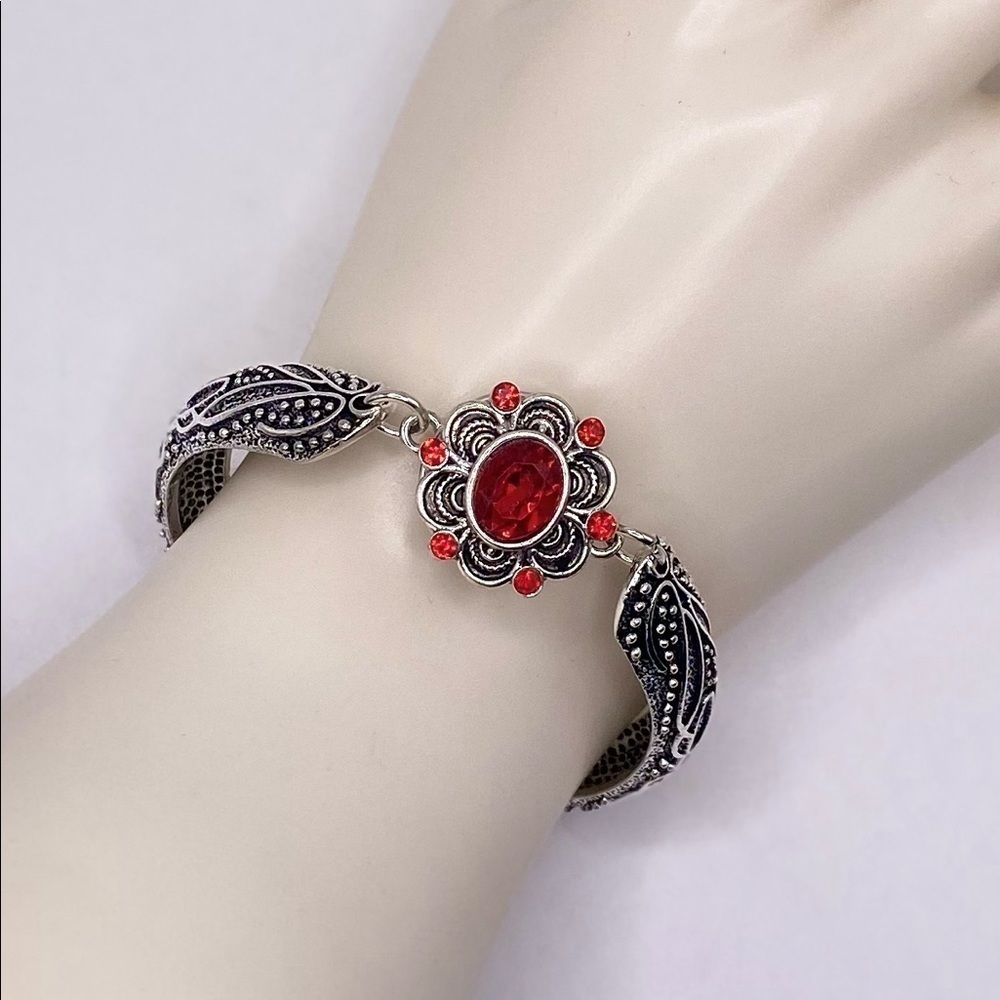 Vintage Style Snap Jewelry Bracelet Ginger Snap w/ Red stone Great Gift NWT - Picture 5 of 11